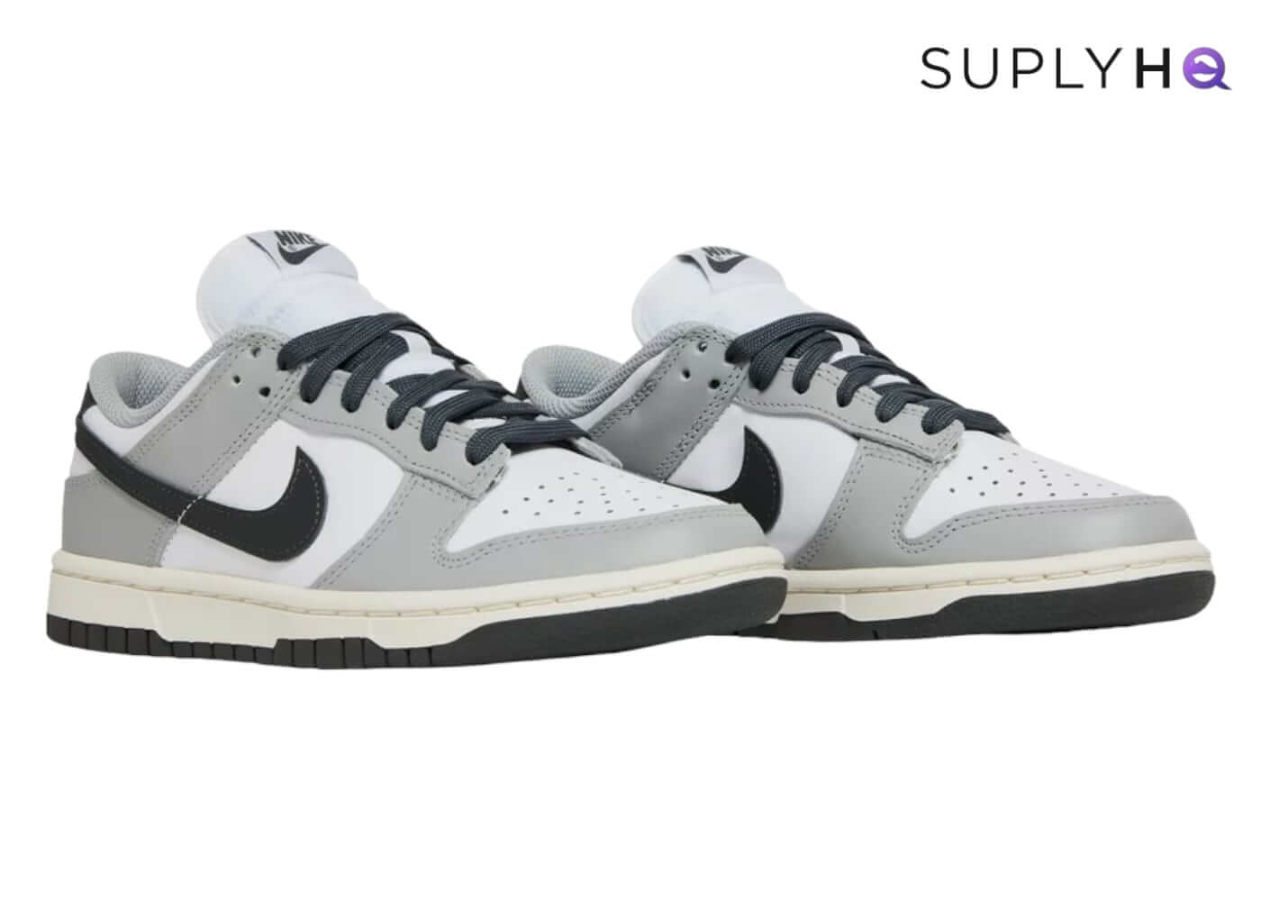 NIKE DUNK LOW 'LIGHT SMOKE GREY' W