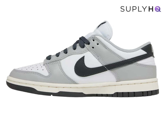 NIKE DUNK LOW 'LIGHT SMOKE GREY' W