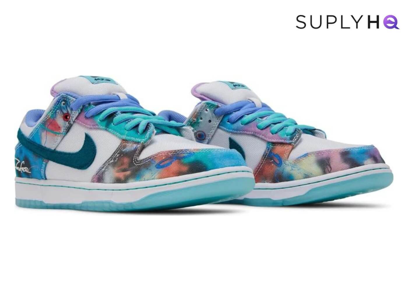 NIKE SB DUNK LOW FUTURA LABORATORIES 'BLEACHED AQUA'